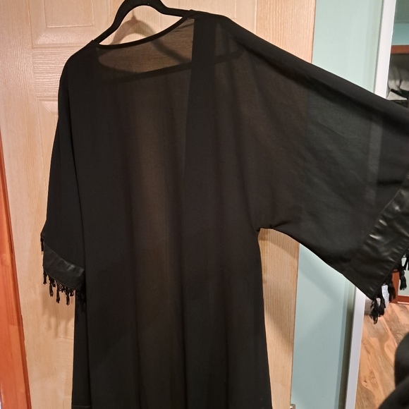 Black sheer kimono with fringes pleather accents - Picture 7 of 8